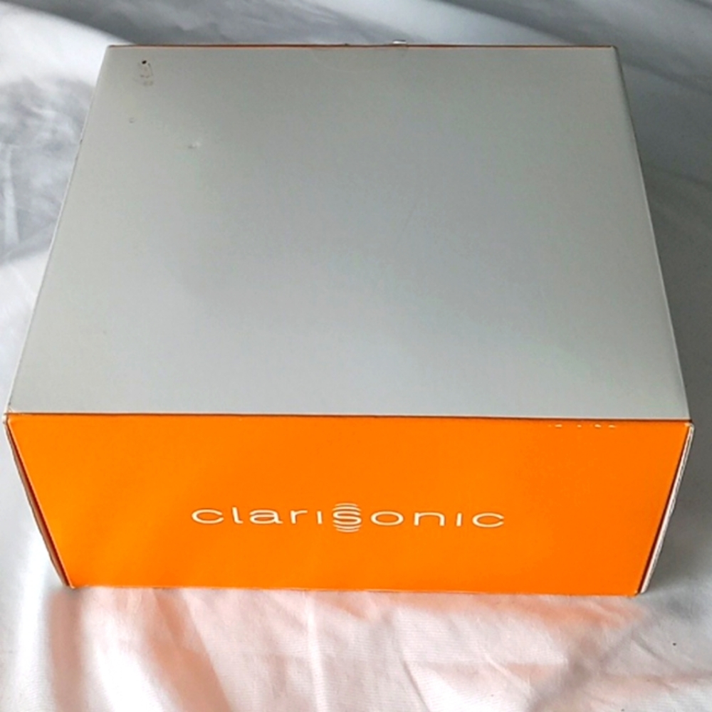 Brand New Clarisonic Mia 2